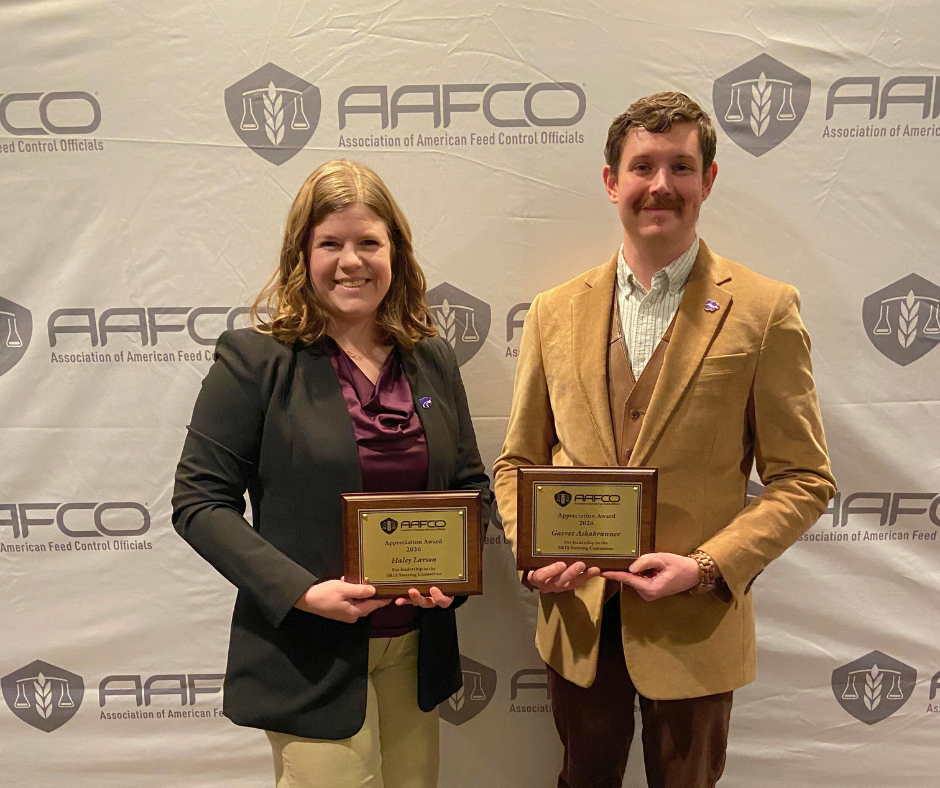 Haley and garret at AAFCO Midyear meeting